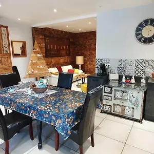 https://gite-du-cafe-truchet.hotels-rhonealpes.com